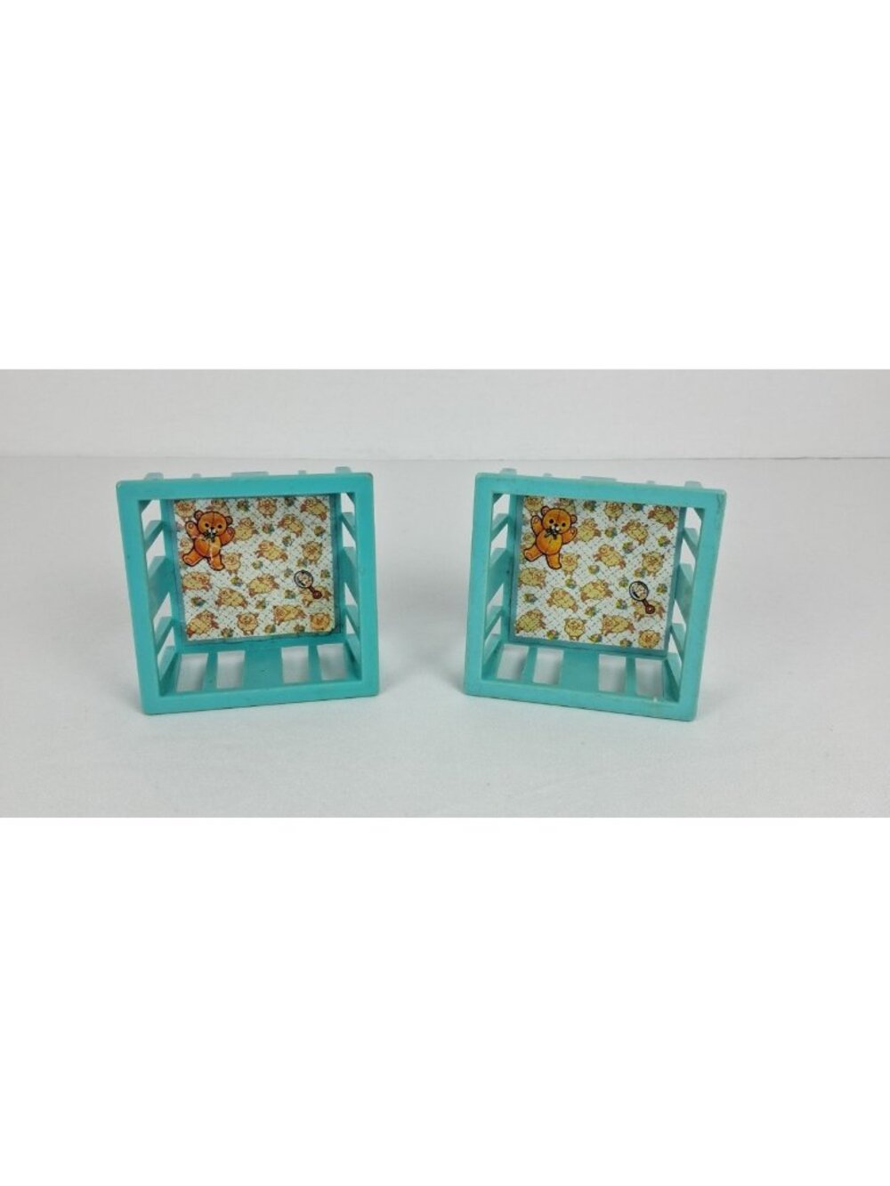 Pair of 2 Vintage Fisher Price Little People - Blue Cribs 1972 - Picture 2 of 5